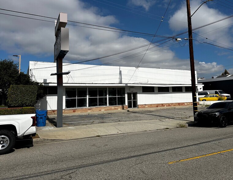Primary Photo Of 538 W 5th St, San Pedro Storefront Retail Office For Lease