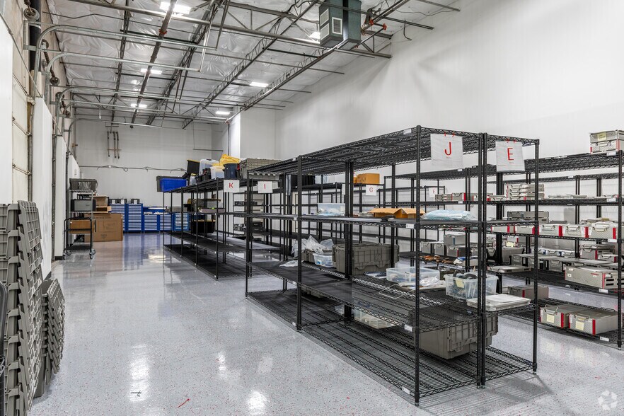 More Photos Of 8400 Esters Blvd, Irving Unknown For Lease