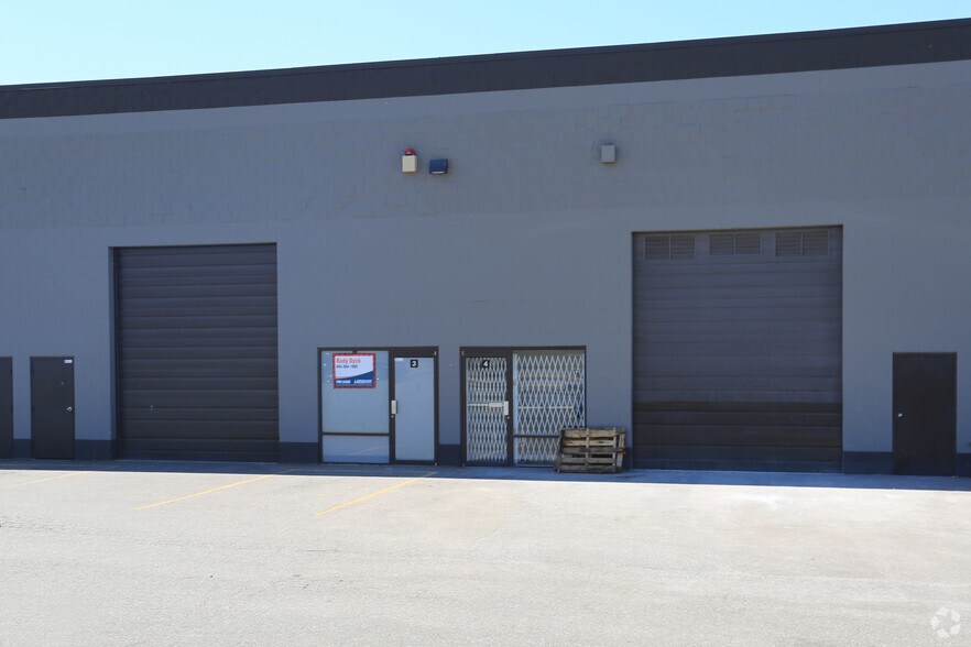 More Photos Of 3225 Mccallum Rd, Abbotsford Warehouse For Sale