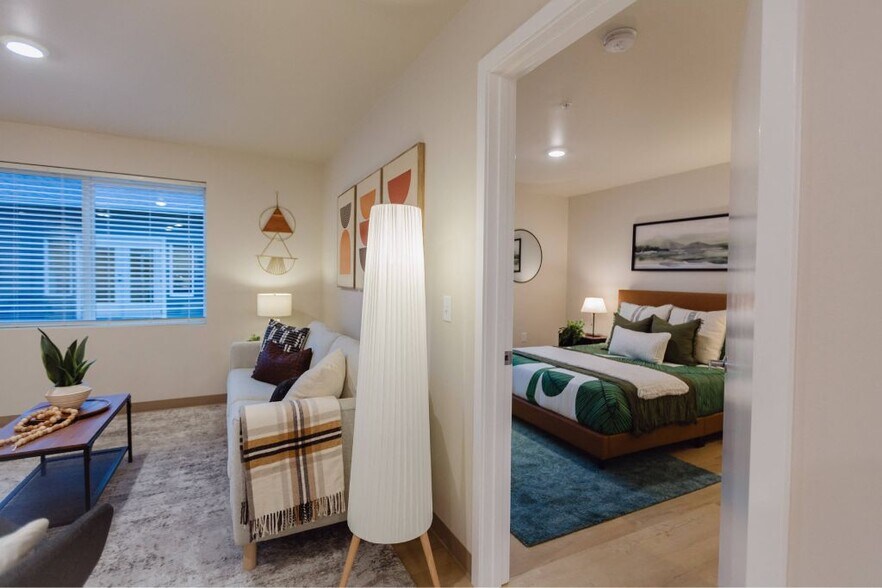 More Photos Of 200 E McCorquedale Rd, Burlington Apartments For Sale