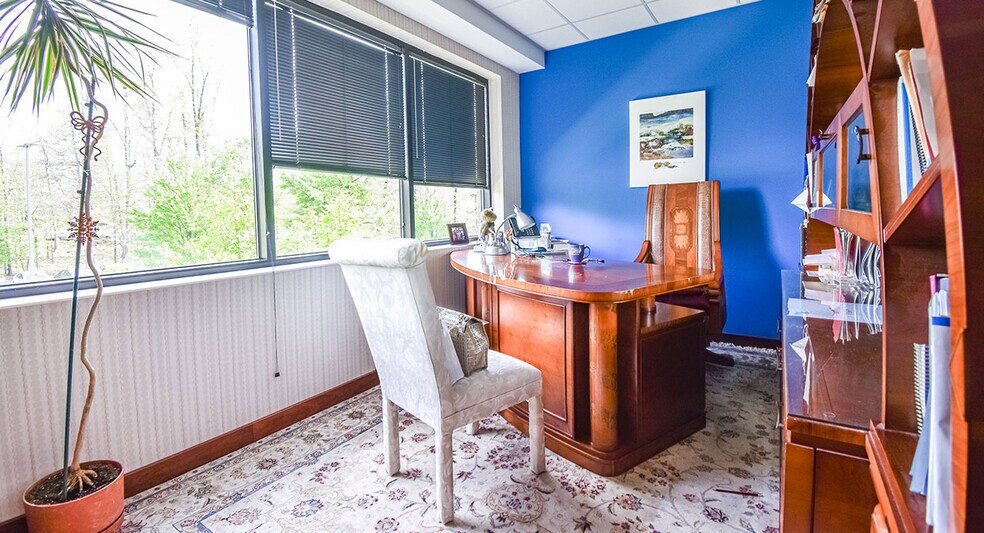 More Photos Of 1860 Town Center Dr, Reston Medical For Lease