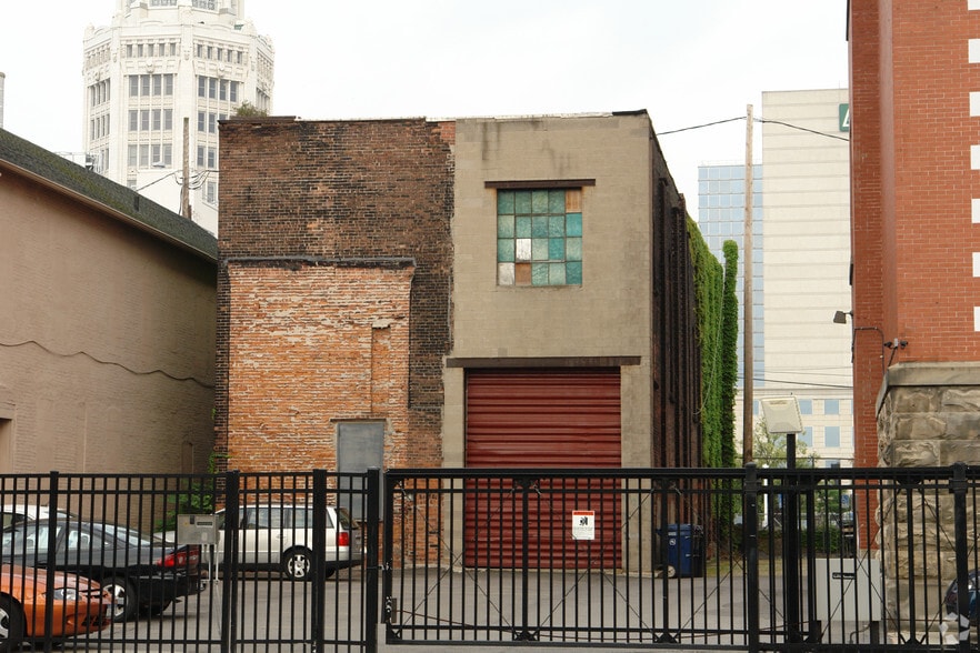 More Photos Of , Buffalo Unknown For Sale