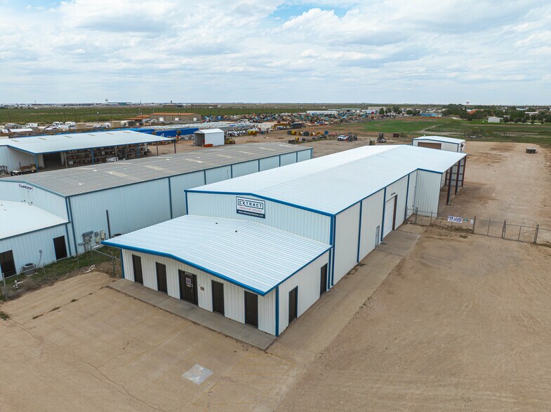More Photos Of 8296 W Interstate 20, Midland Warehouse For Lease