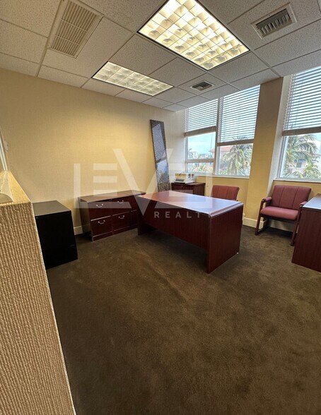 More Photos Of 2455 E Sunrise Blvd, Fort Lauderdale Loft Creative Space For Sale