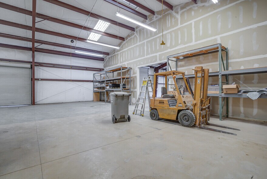 More Photos Of 1671 Zachi Way, Redding Industrial For Lease