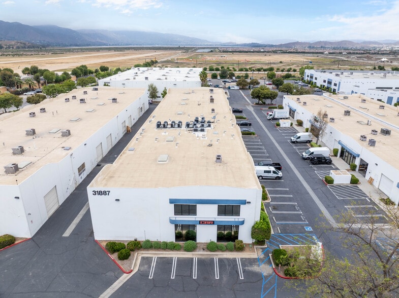 More Photos Of 31887 Corydon Rd, Lake Elsinore Warehouse For Sale