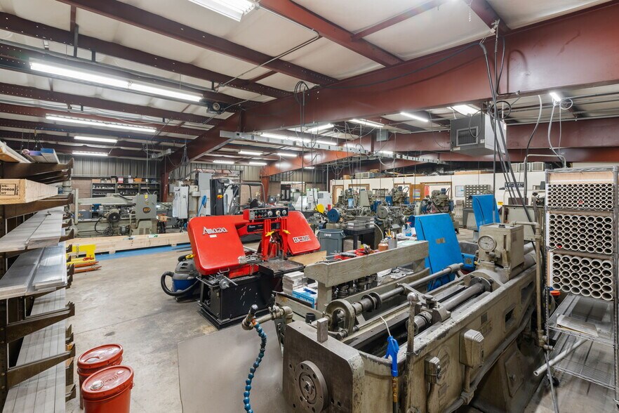 More Photos Of 445 Newburyport Tpke, Rowley Manufacturing For Sale