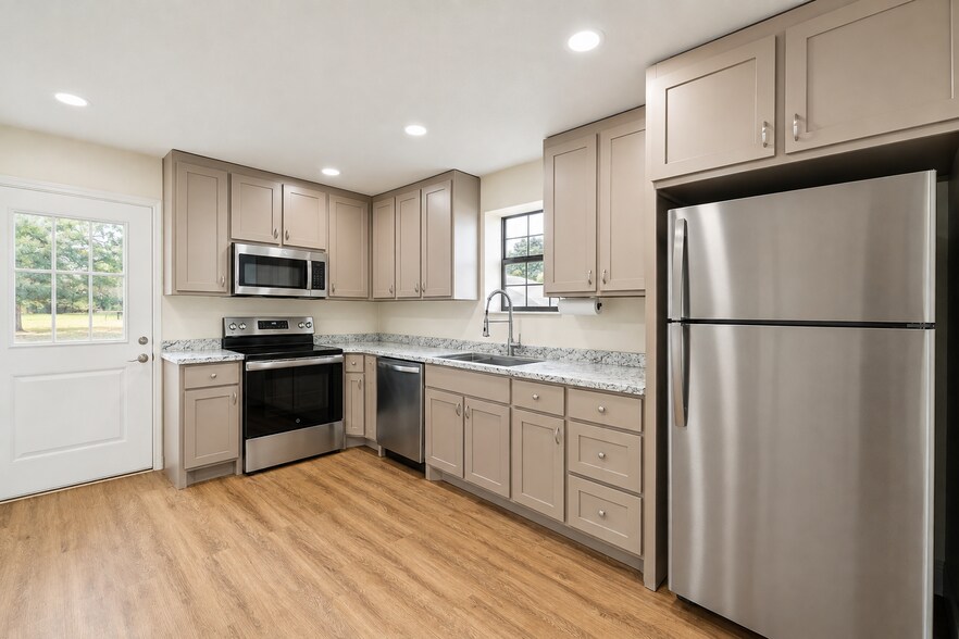 More Photos Of 3073 FM 933, Whitney Manufactured Housing Mobile Home Park For Sale