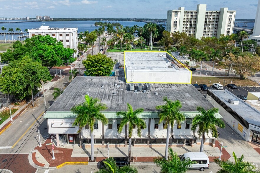 More Photos Of 2401 1st St, Fort Myers Loft Creative Space For Lease