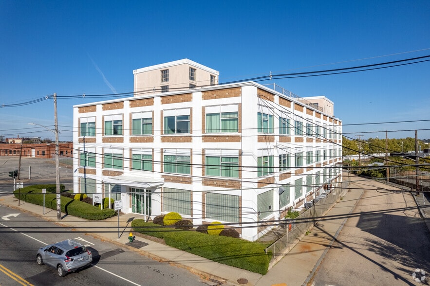 More Photos Of 1144 Eddy St, Providence Office For Sale