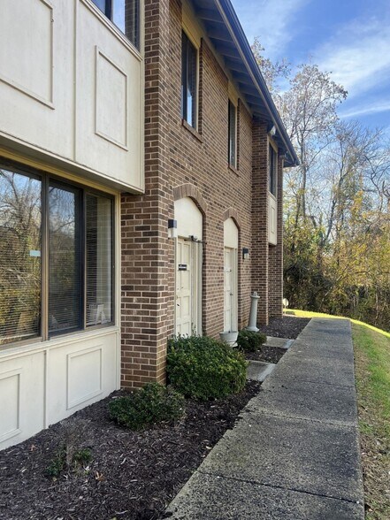 Primary Photo Of 2250 Murrell Rd, Lynchburg Office For Lease