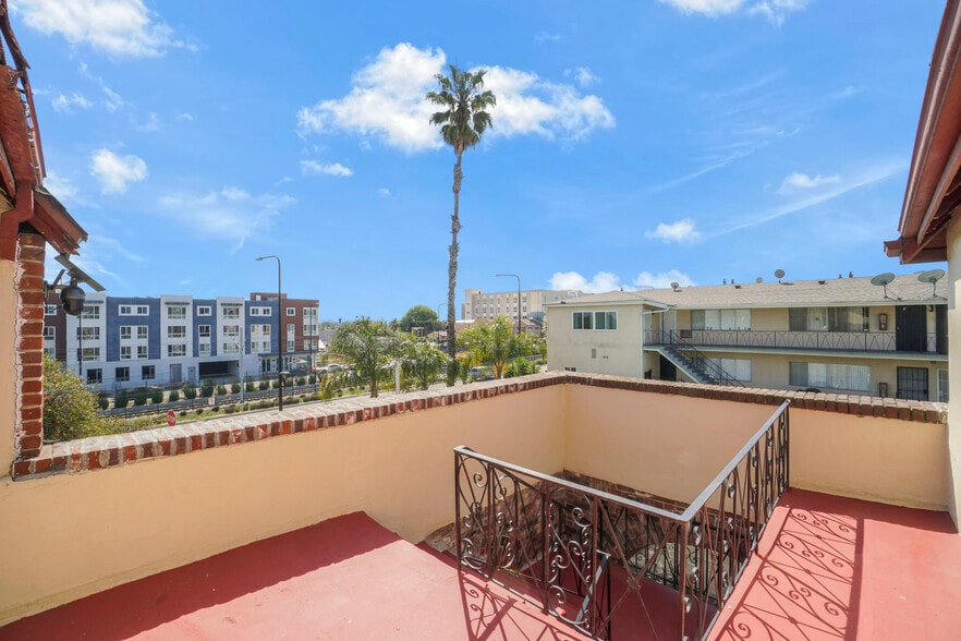 More Photos Of 5107 Crenshaw Blvd, Los Angeles Apartments For Sale