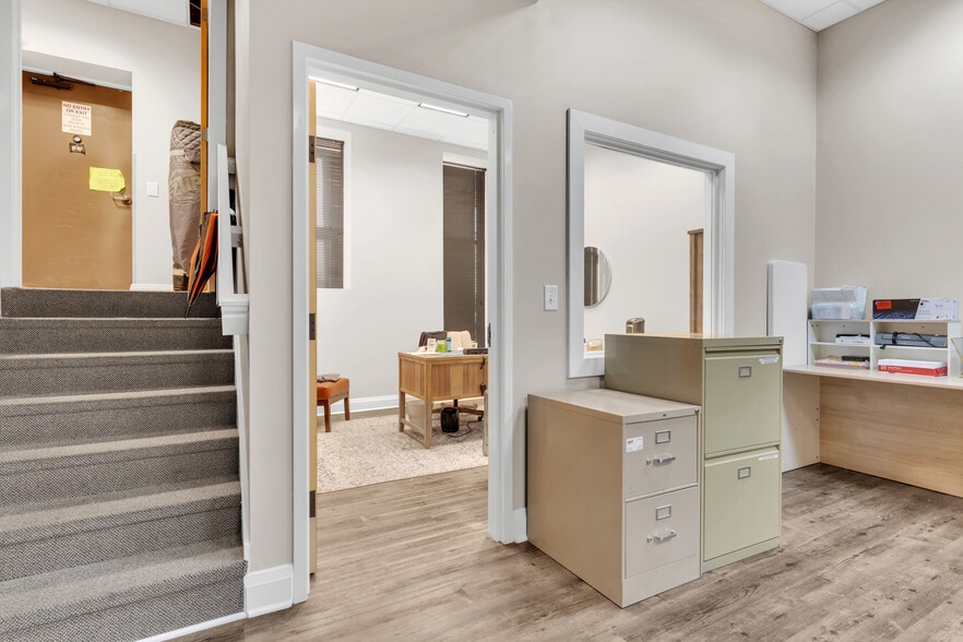 More Photos Of 111 Sunset Ave, Asheboro Office Residential For Sale