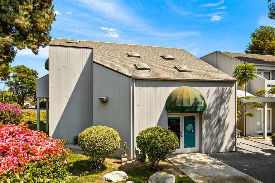 More Photos Of 760 Las Posas Rd, Camarillo Loft Creative Space For Lease