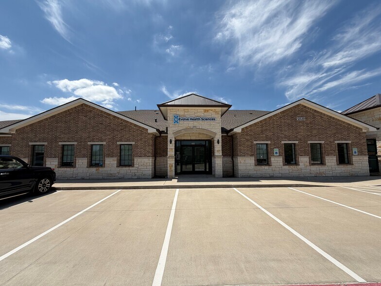 More Photos Of 12530 Lebanon Rd, Frisco Medical For Sale