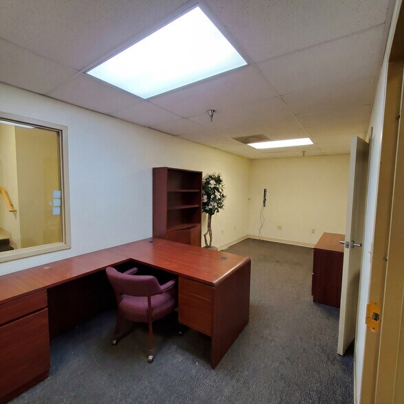 More Photos Of 1028 Gallatin Pike S, Madison Freestanding For Lease