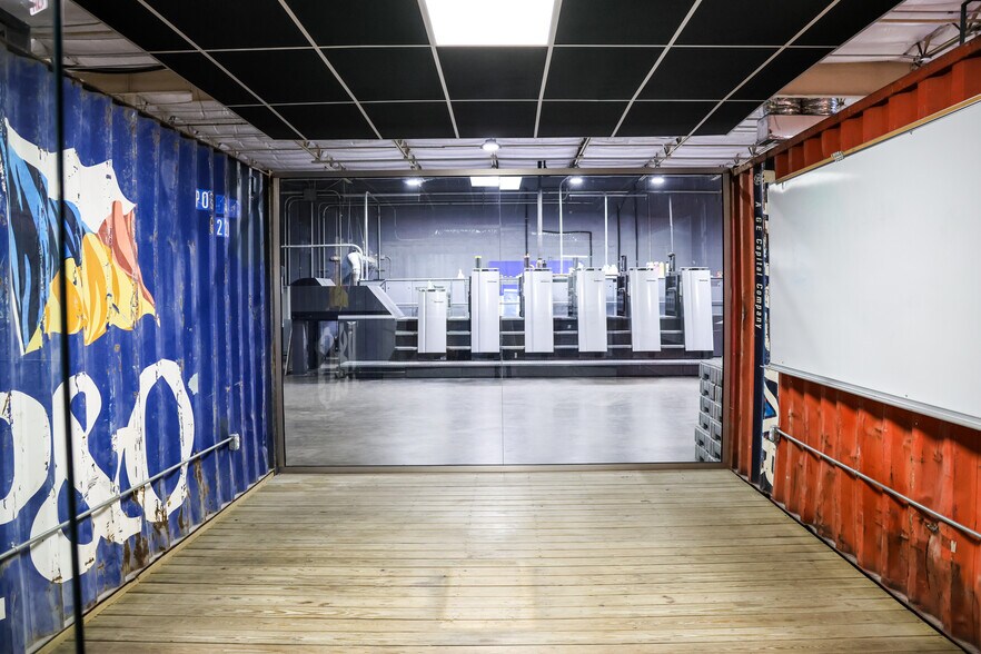 More Photos Of 3300 Lawnwood St, Fort Worth Warehouse For Sale