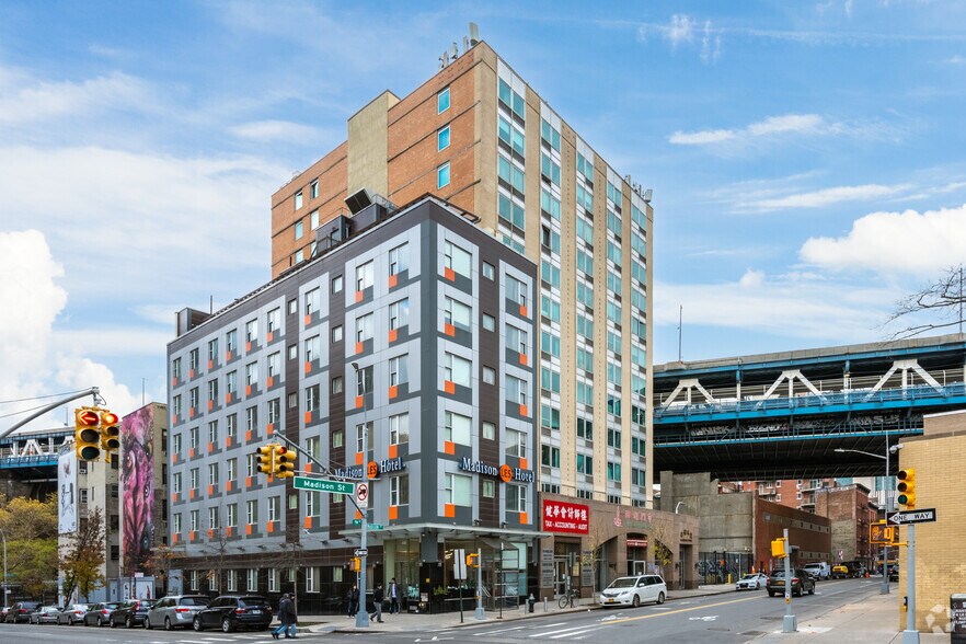 More Photos Of 148 Madison St, New York Apartments For Lease