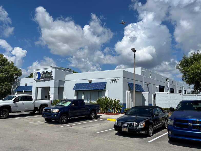 Primary Photo Of 3501 S State Road 7, Fort Lauderdale Warehouse For Lease