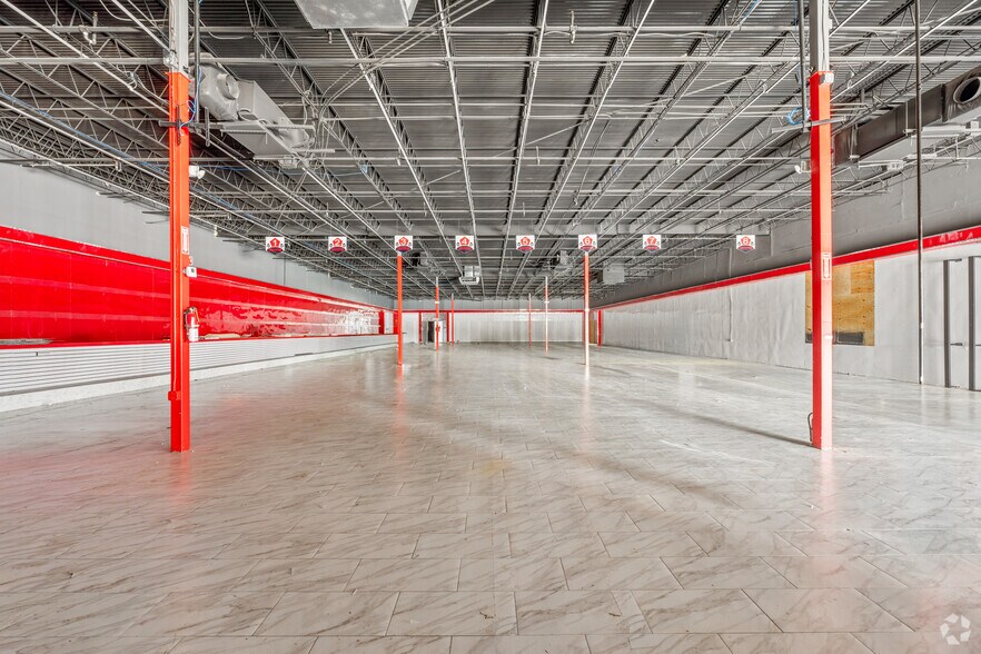 More Photos Of 4827-4903 Old National Hwy, College Park General Retail For Lease