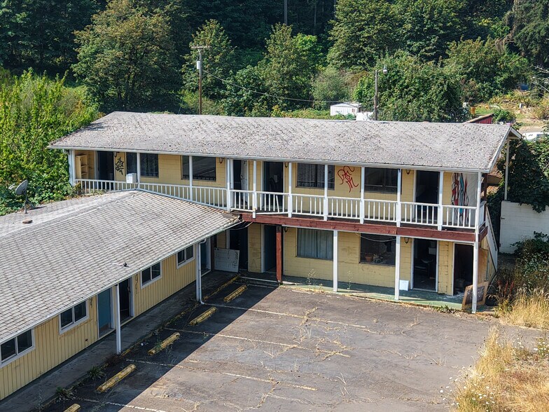 More Photos Of 455 Bear Creek Rd, Cottage Grove Hotel For Sale