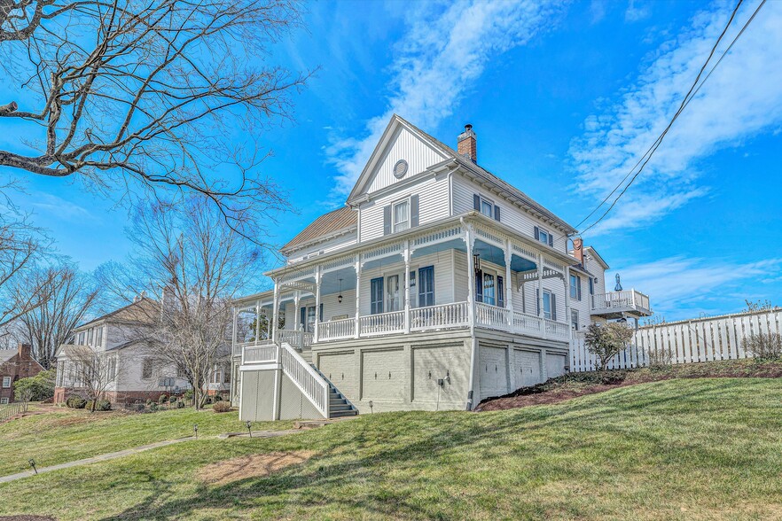 More Photos Of 185 Claiborne Ave, Rocky Mount Hospitality For Sale