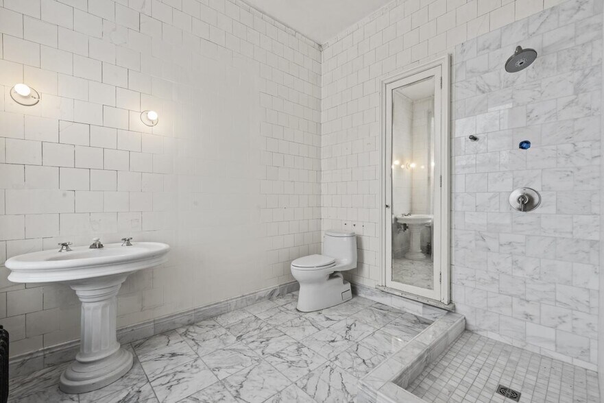 More Photos Of 8469 E Jefferson Ave, Detroit Office Residential For Sale