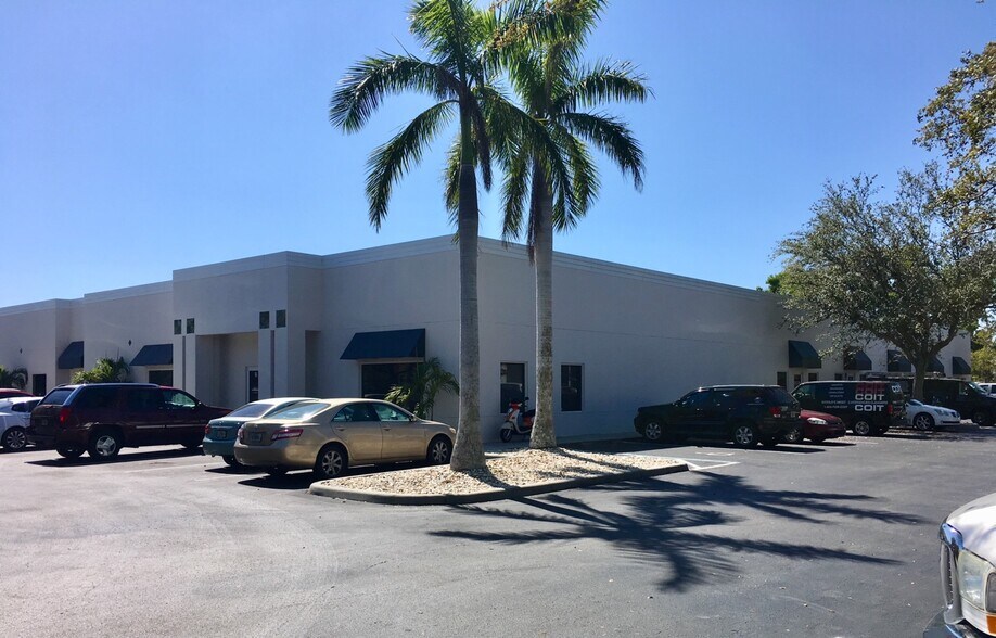 More Photos Of 1455 Rail Head Blvd, Naples Industrial For Lease