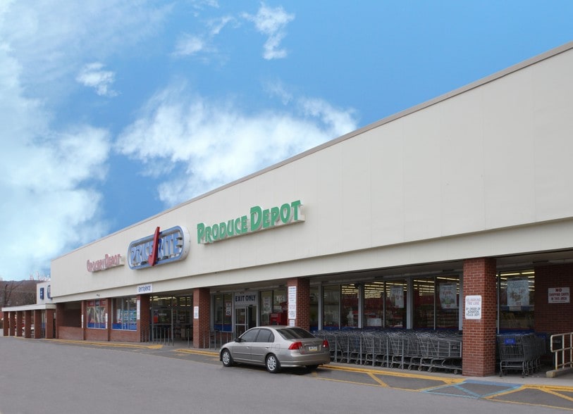 More Photos Of 611 Luzerne St, Scranton Storefront For Lease