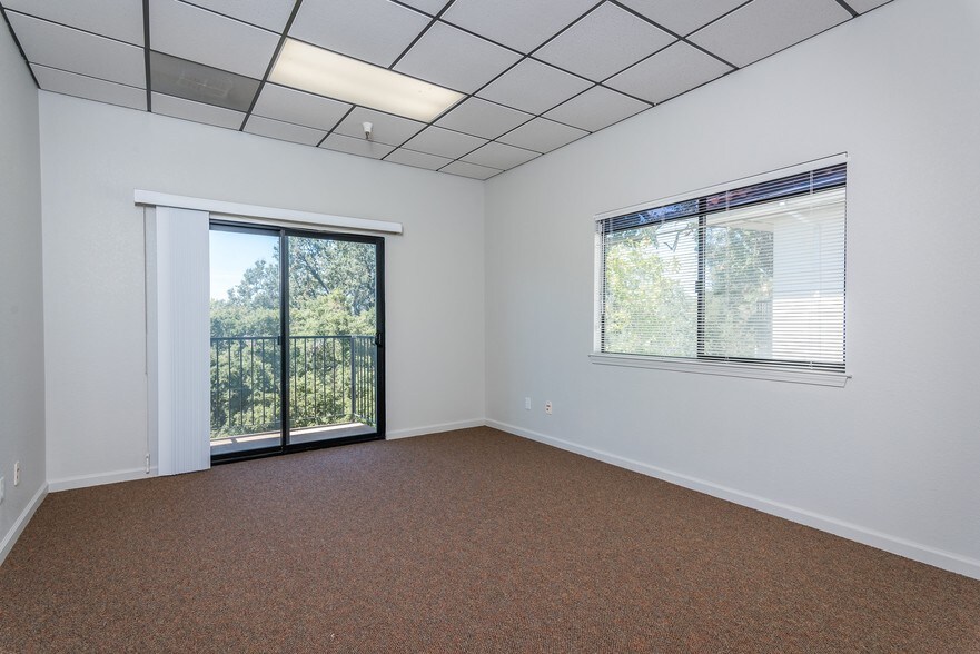 More Photos Of 5955 Capistrano Ave, Atascadero Office For Lease