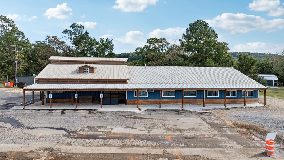 More Photos Of 29301 Hwy 82 Hwy, Park Hill Restaurant For Sale