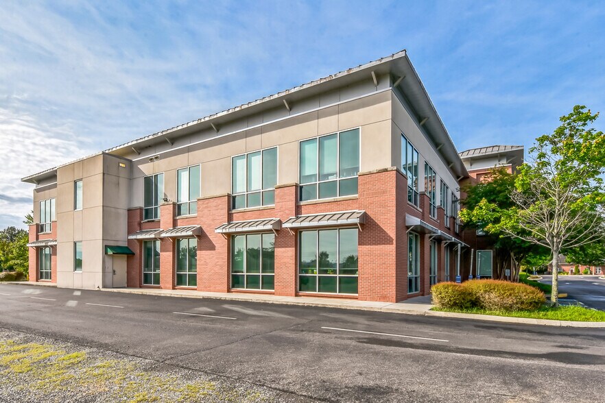 More Photos Of 1060 Peerless Xing NW, Cleveland Medical For Lease