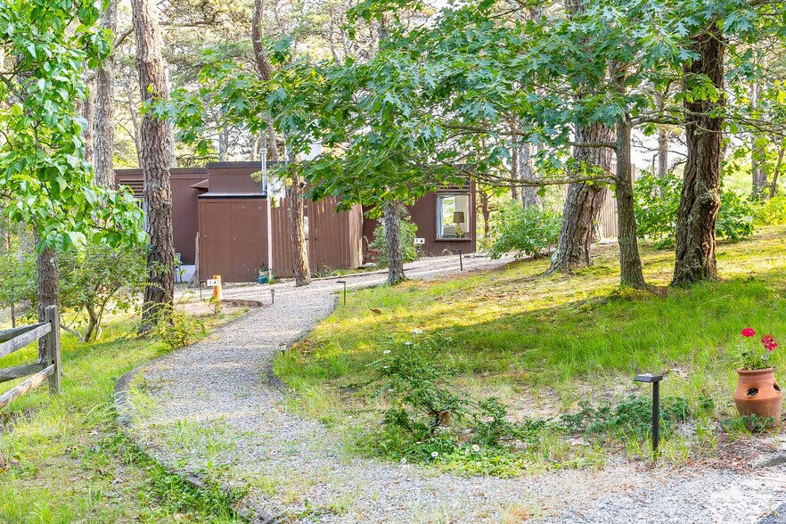 More Photos Of 25 Way 055., Wellfleet Apartments For Sale