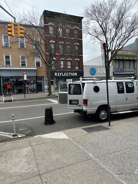 More Photos Of 3060 Steinway St, Astoria Storefront Retail Office For Sale