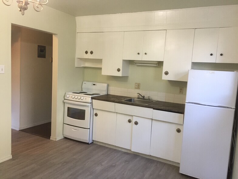 More Photos Of 13007 83rd St NW, Edmonton Apartments For Sale