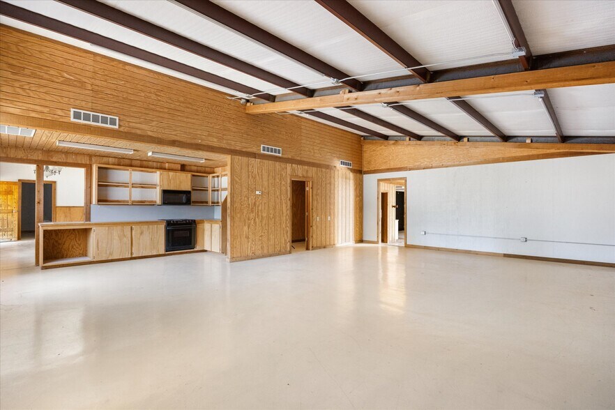 More Photos Of 301 S Main, Meridian Industrial For Sale