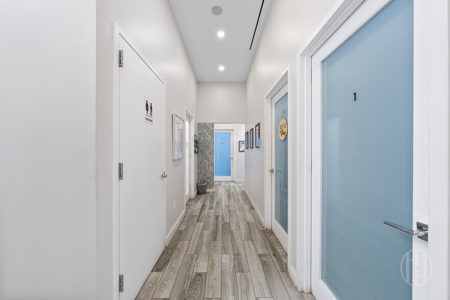 More Photos Of 333 E 30th St, New York Apartments For Sale