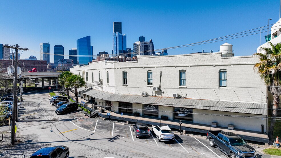 More Photos Of 1113 Vine St, Houston Loft Creative Space For Sale