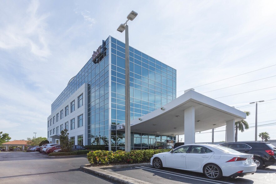 More Photos Of 2500 NW 107th Ave, Miami Office For Sale