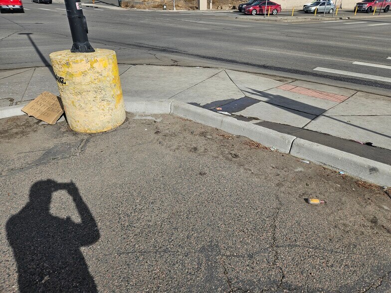 More Photos Of 900 W Alameda Ave, Denver Restaurant For Lease