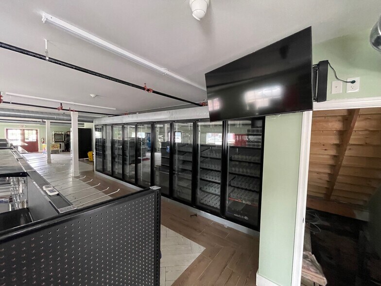 More Photos Of 128 Main St, Chester General Retail For Sale