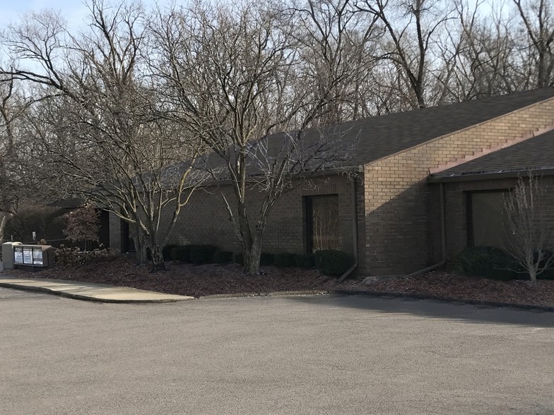 Primary Photo Of 28711 8 Mile Rd, Livonia Medical For Lease