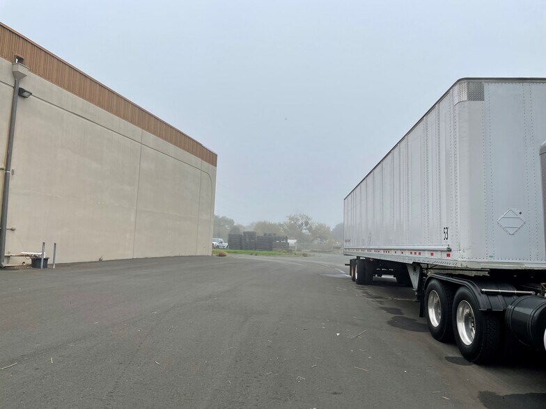 More Photos Of 490 Watt Dr, Fairfield Warehouse For Sale