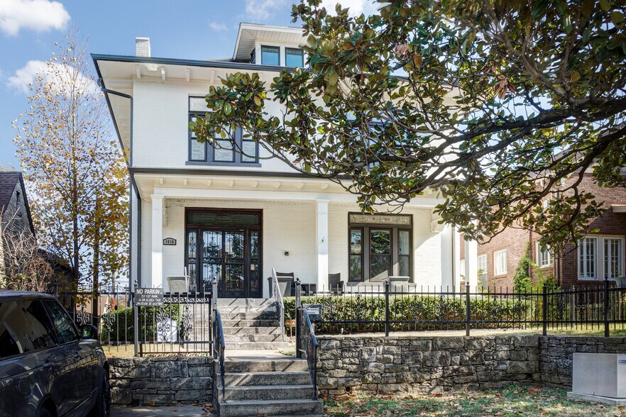 More Photos Of 1610 16th Ave S, Nashville Office For Sale