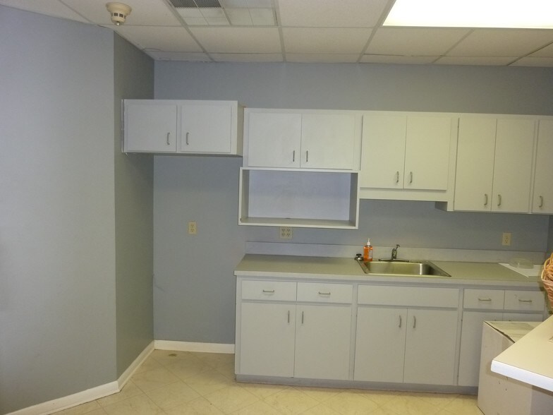 More Photos Of 1034 NW 57th St, Gainesville Medical For Lease