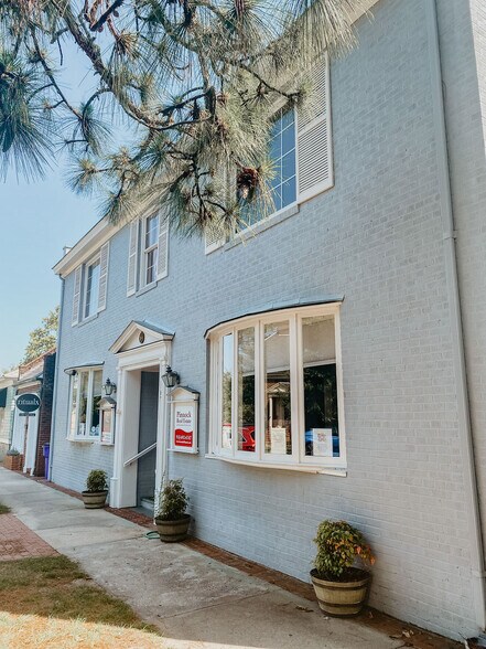 More Photos Of 115 E Pennsylvania Ave, Southern Pines Office Residential For Lease