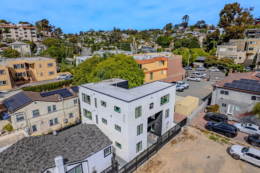 More Photos Of 2519 Columbia St, San Diego Apartments For Sale