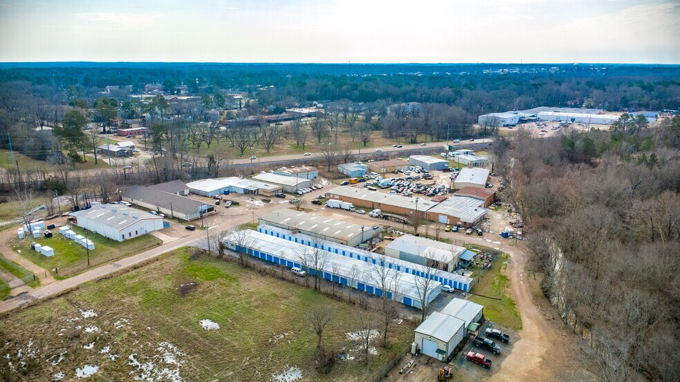 More Photos Of 5849 N Commerce Plz, Jackson Self Storage For Sale