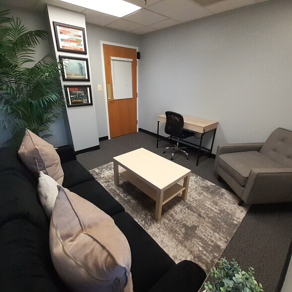 More Photos Of 3261 Old Washington Rd, Waldorf Coworking Space