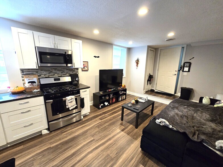 More Photos Of 2409 S Lyndale Ave, Minneapolis Multifamily For Sale